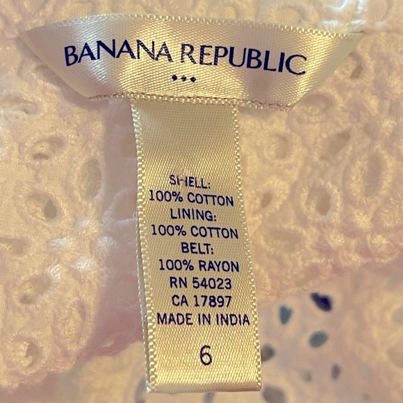 BANANA REPUBLIC - Sleeveless White Eyelet Button down A-Line Dress. Size 6 - Picture 12 of 12